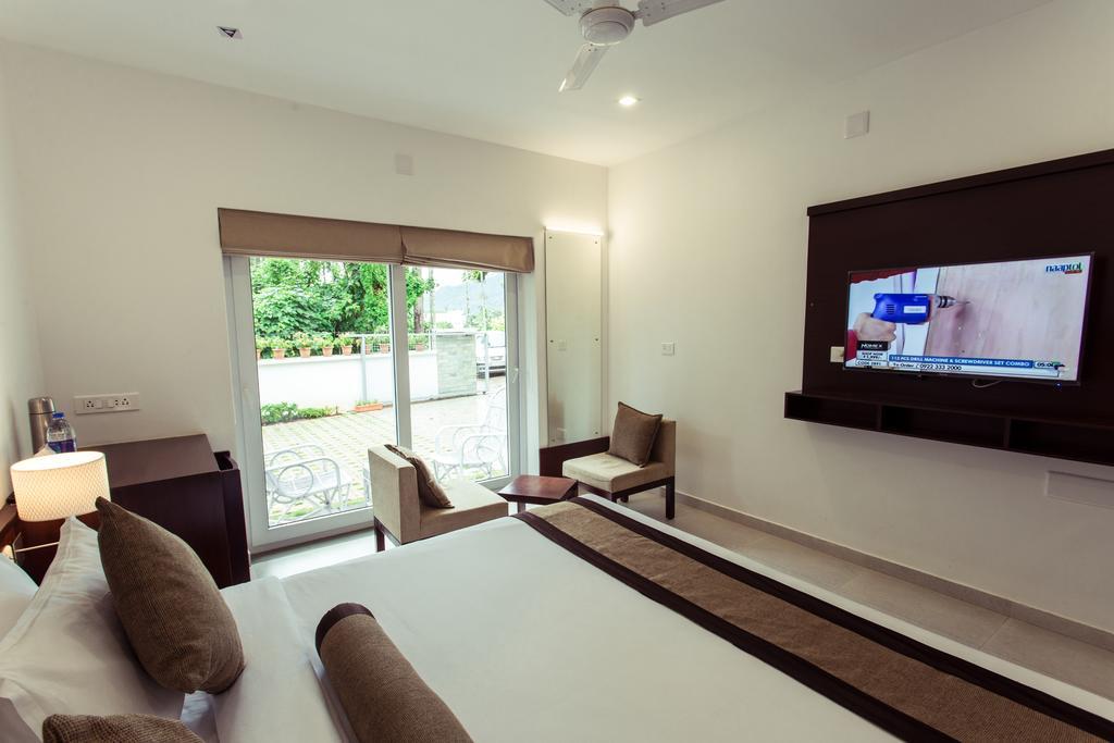 Crayons Guest House Муннар Екстер'єр фото